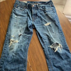 Abercrombie& Fitch distressed bootleg cut jeans